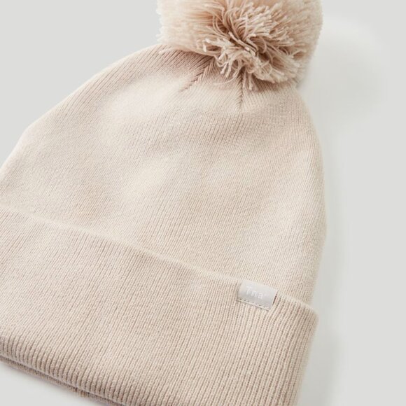 Artizia TNA Tora Beanie - Picture 2 of 11